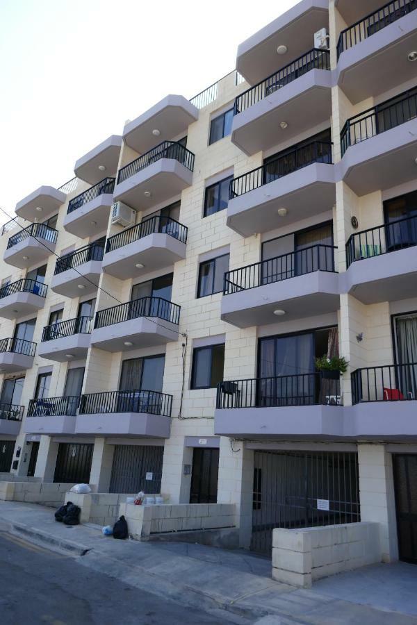 Appartement Calypso Court à Mellieħa Extérieur photo